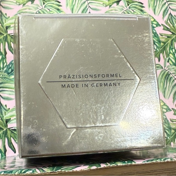 NEW Doctor Babor Detox Vitamin Cream | 50ml - Picture 2 of 6